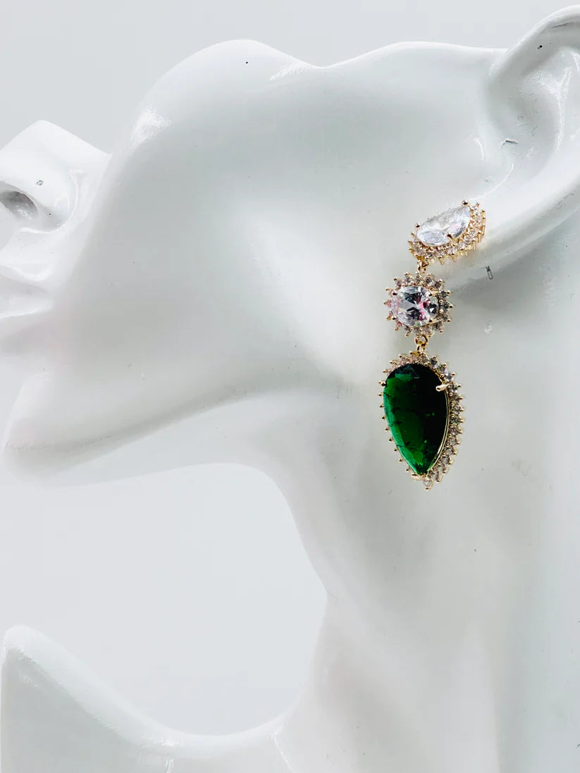 STUNNING EMERALD GLASS STONE EARRINGS