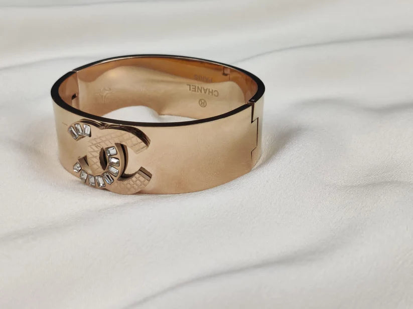 ANTI TARNISH STAINLESS STEEL BRACELET WITH CHANEL DESIGN