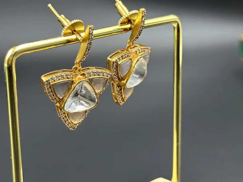 ELEGANT KUNDAN AND STONE STUDDED GREY EARRINGS