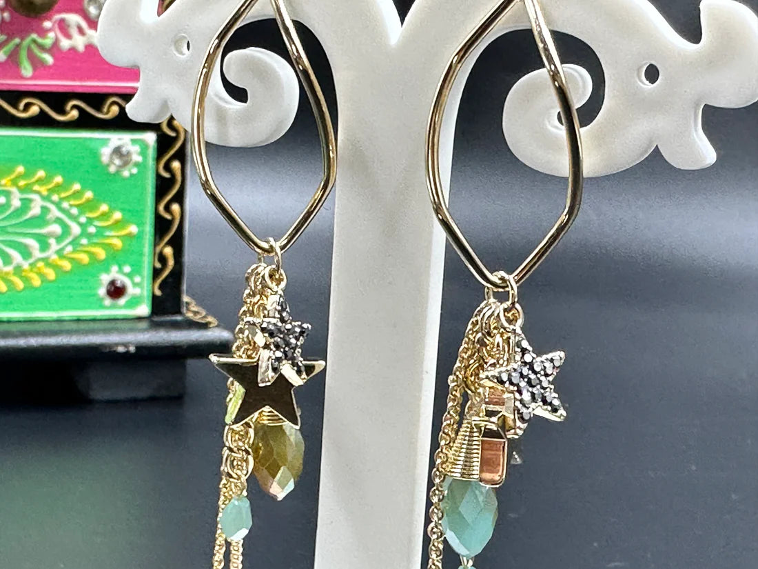 BEAUTIFUL ANTI TARNISH EARRINGS (MULTICOLOUR)