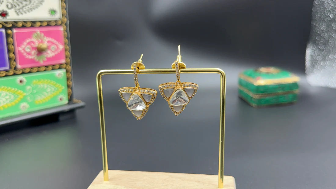 ELEGANT KUNDAN AND STONE STUDDED GREY EARRINGS