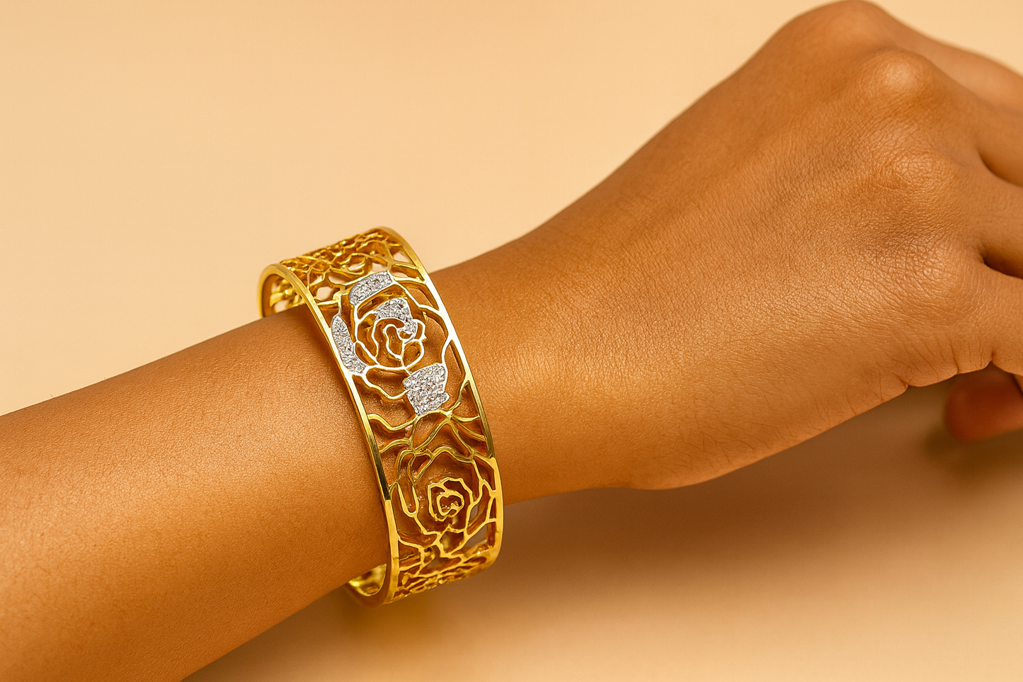 Anti-Tarnish Elegant Gold Floral Cuff
