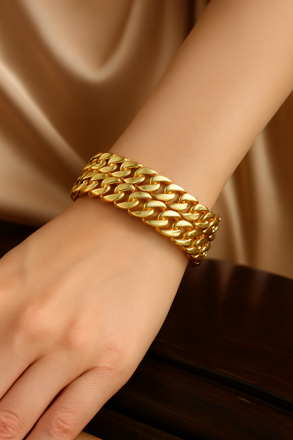 Anti-Tarnish Gold-Plated Wide Chain-Link Bracelet – Bold Statement Bangle for Women