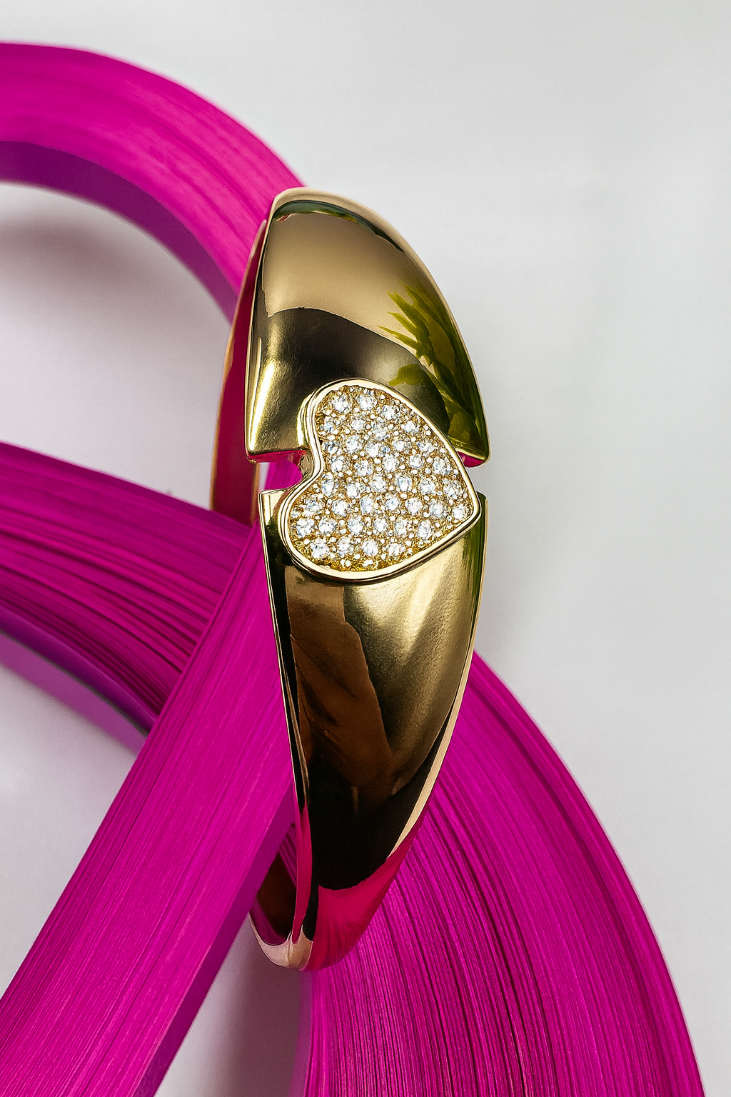 Pavé Heart Hinged Bangle