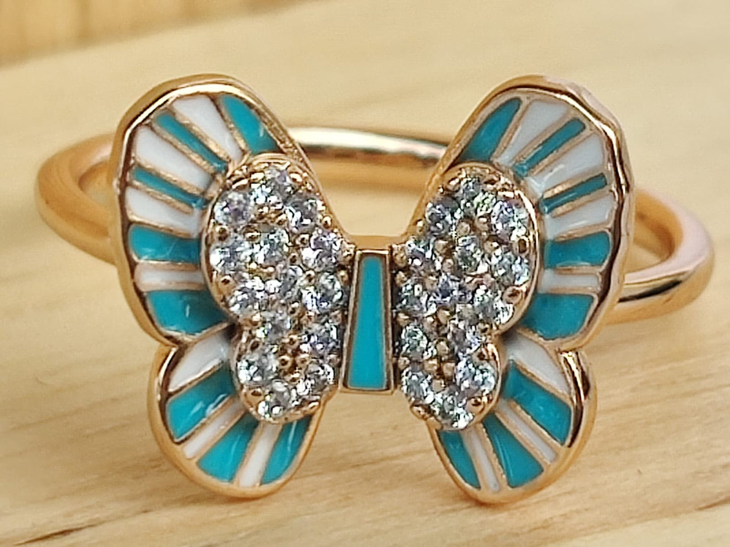 TRENDING RINGS