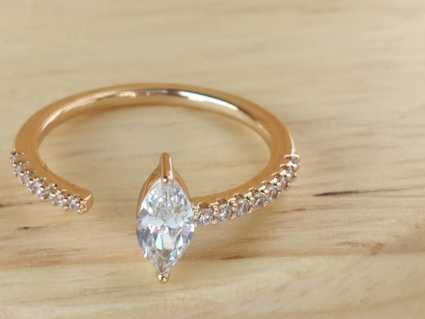 TRENDING RINGS