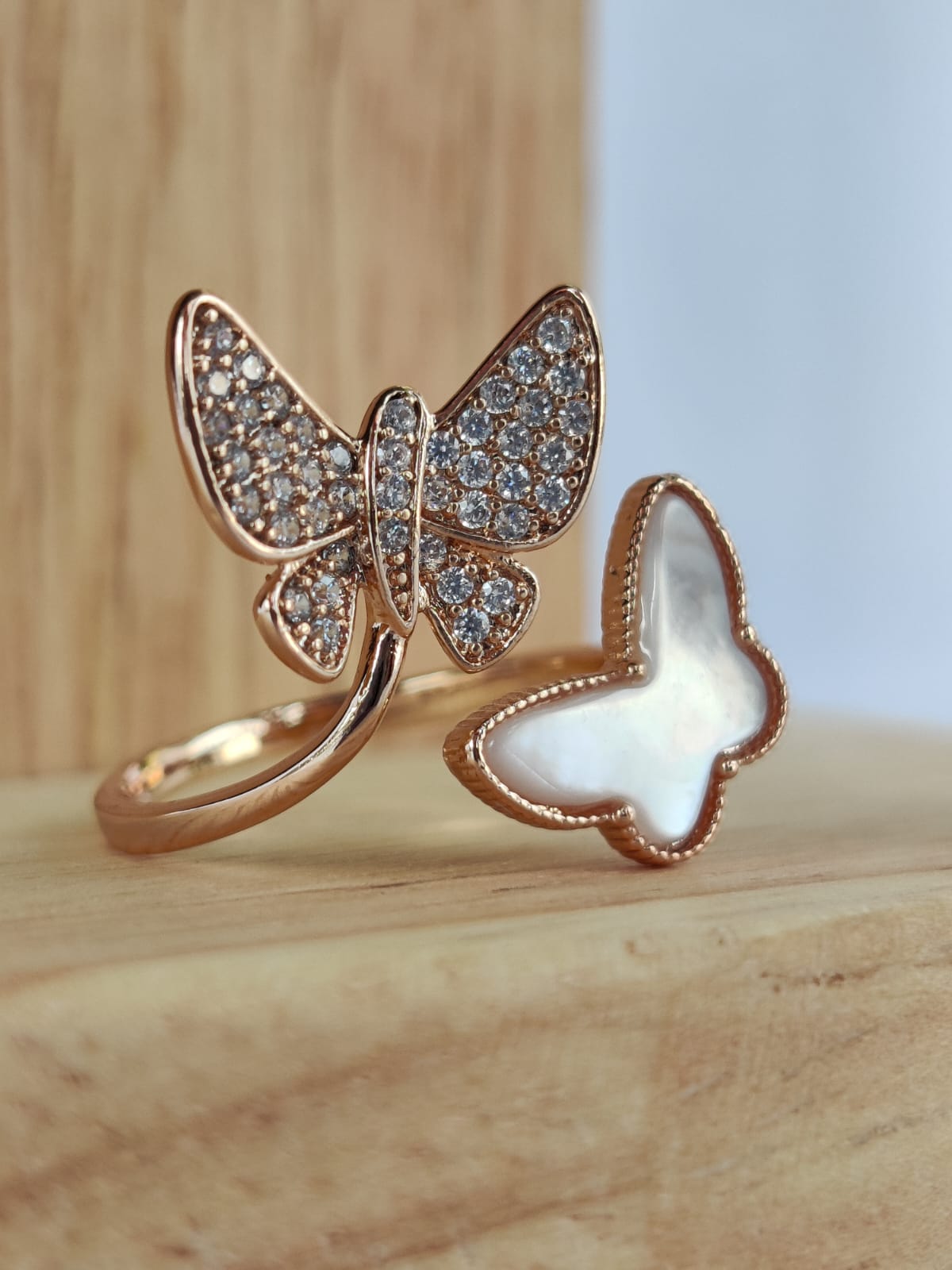 TRENDING RINGS