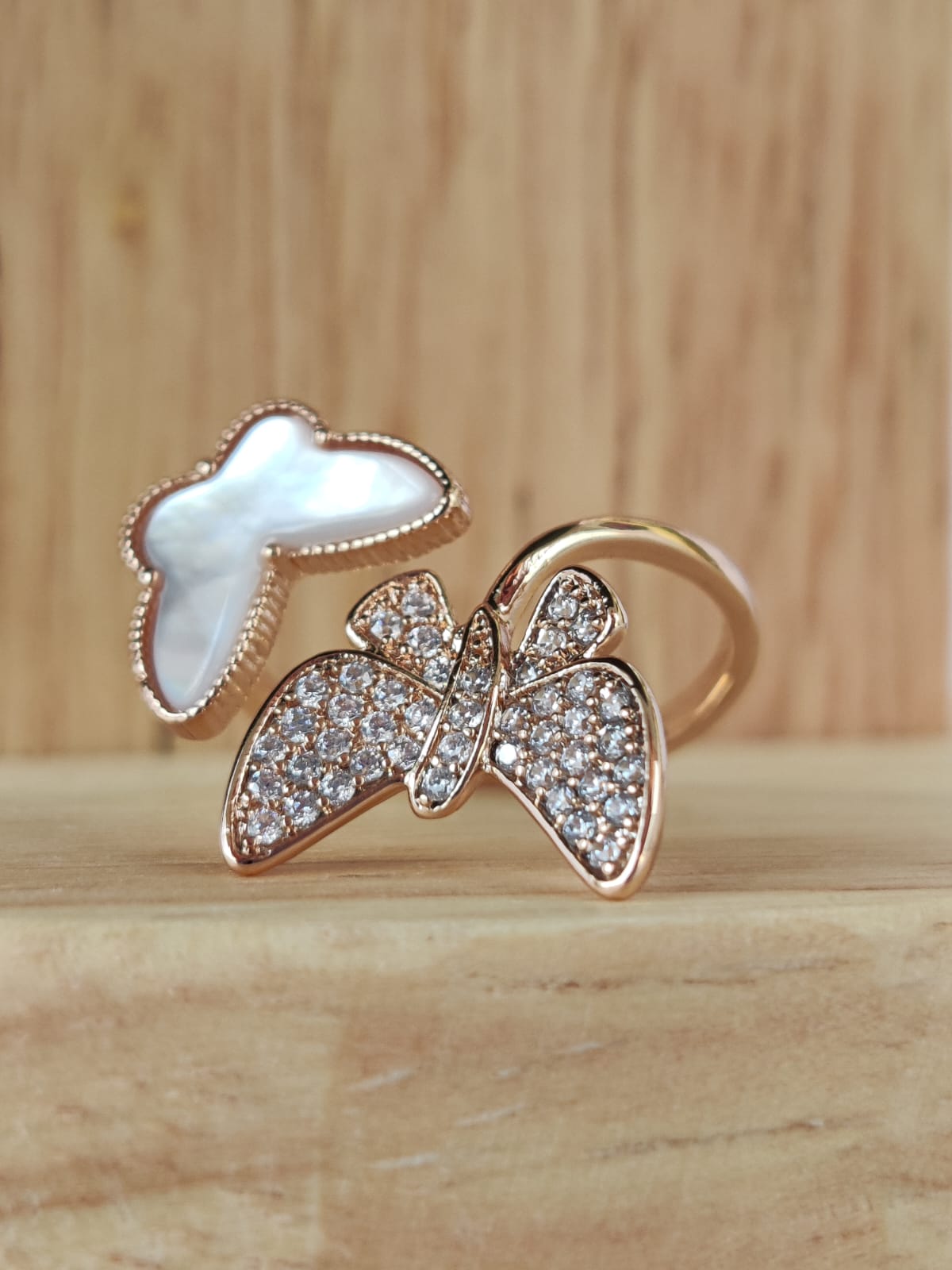 TRENDING RINGS
