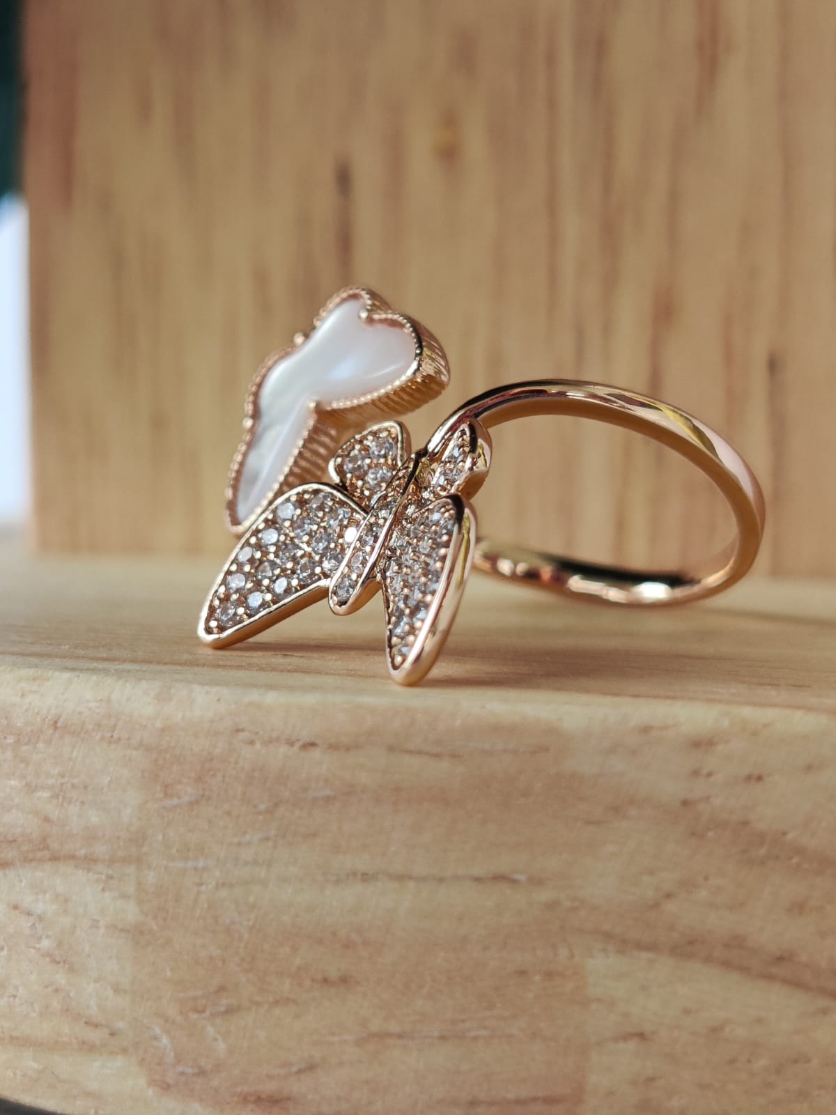TRENDING RINGS