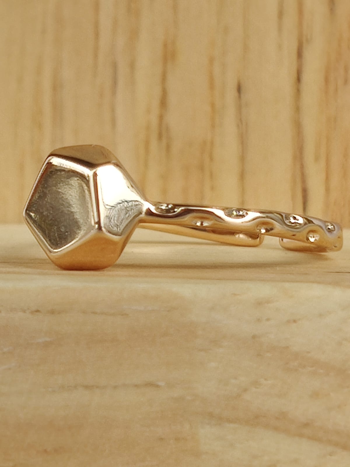 TRENDING RINGS