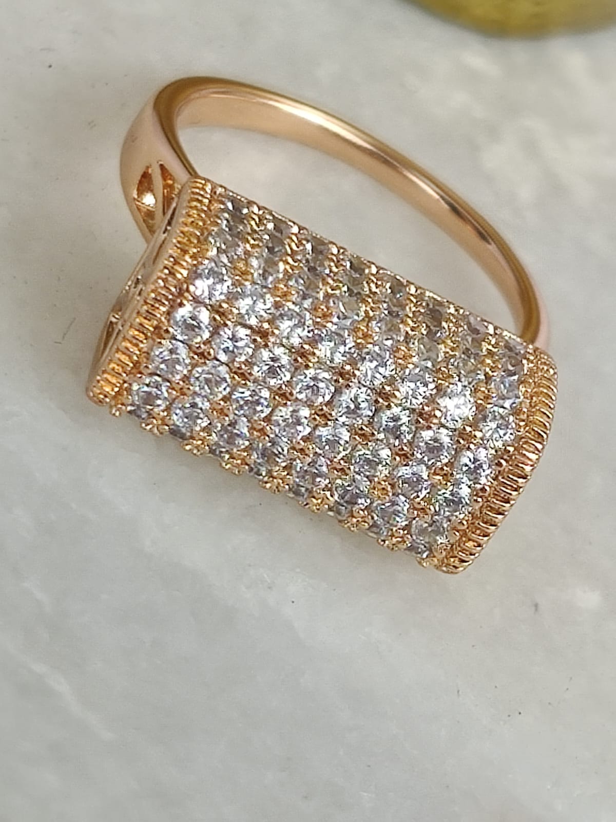 TRENDING RINGS