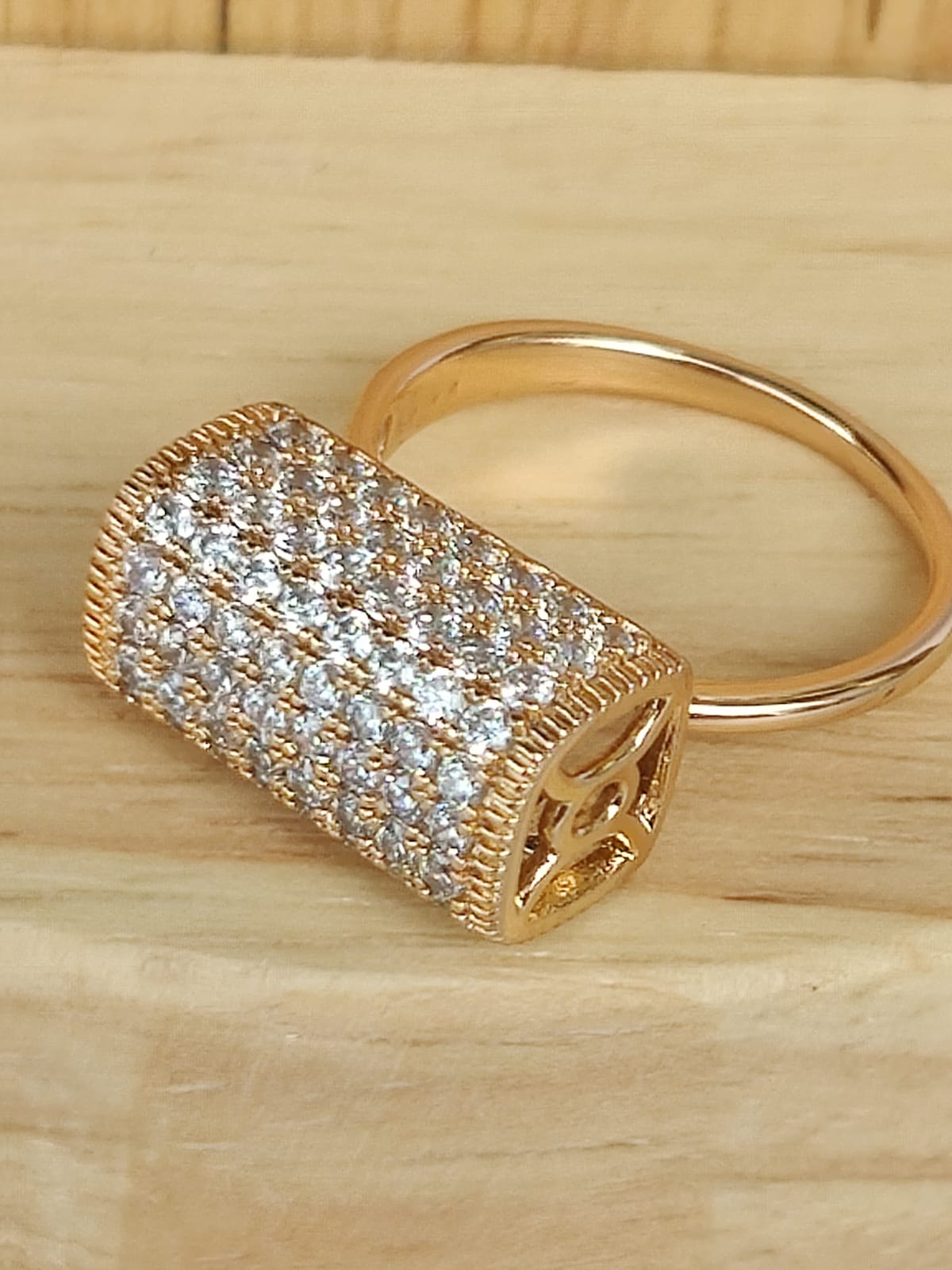 TRENDING RINGS