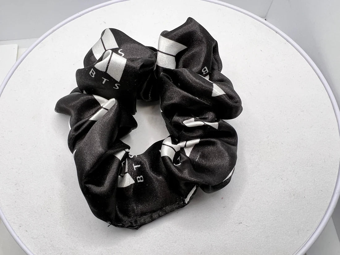 BLACK BTS SCRUNCHIE