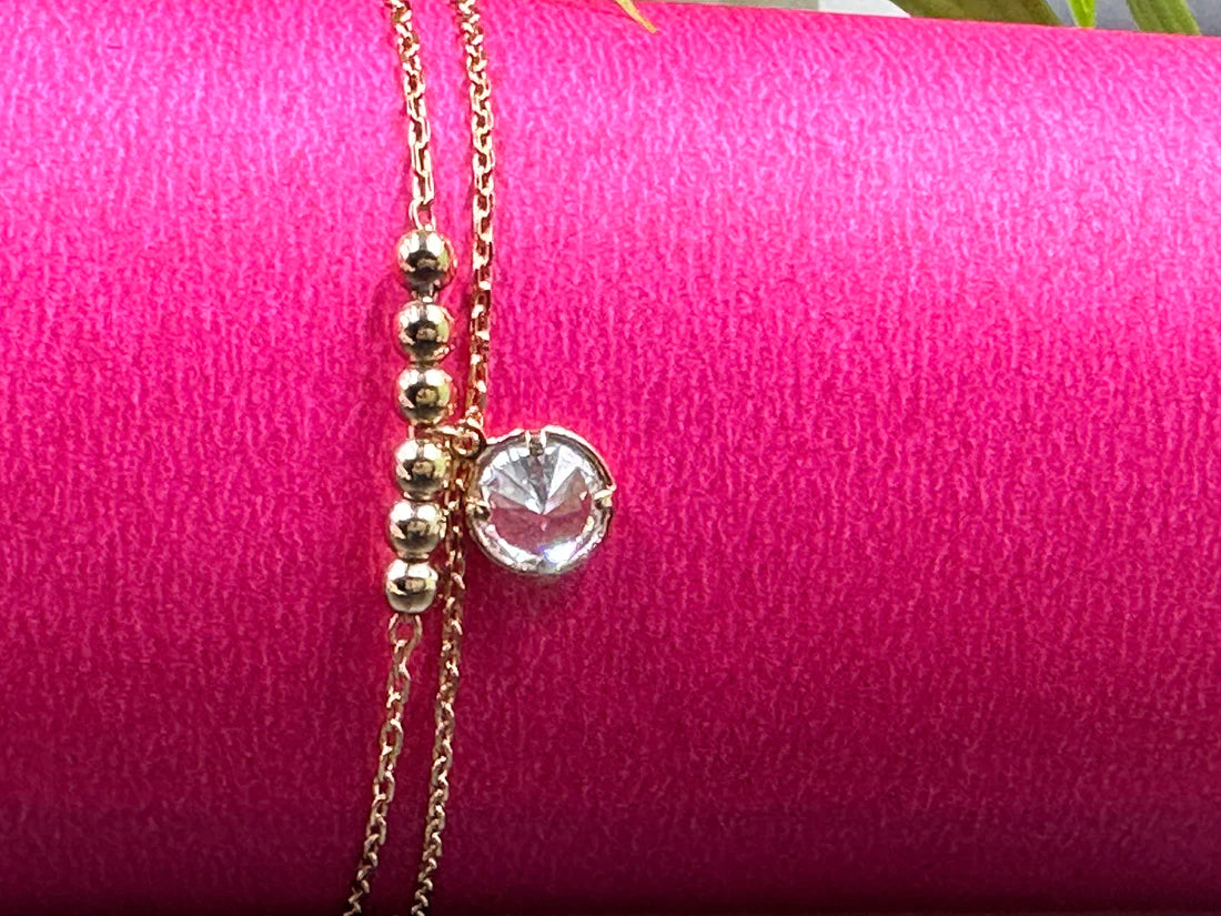 SLEEK CHAIN BRACELET WITH SOLITARE