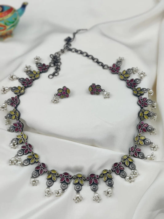 ELEGANT GERMAN SILVER YELLOW AND RED NECKLACE SET