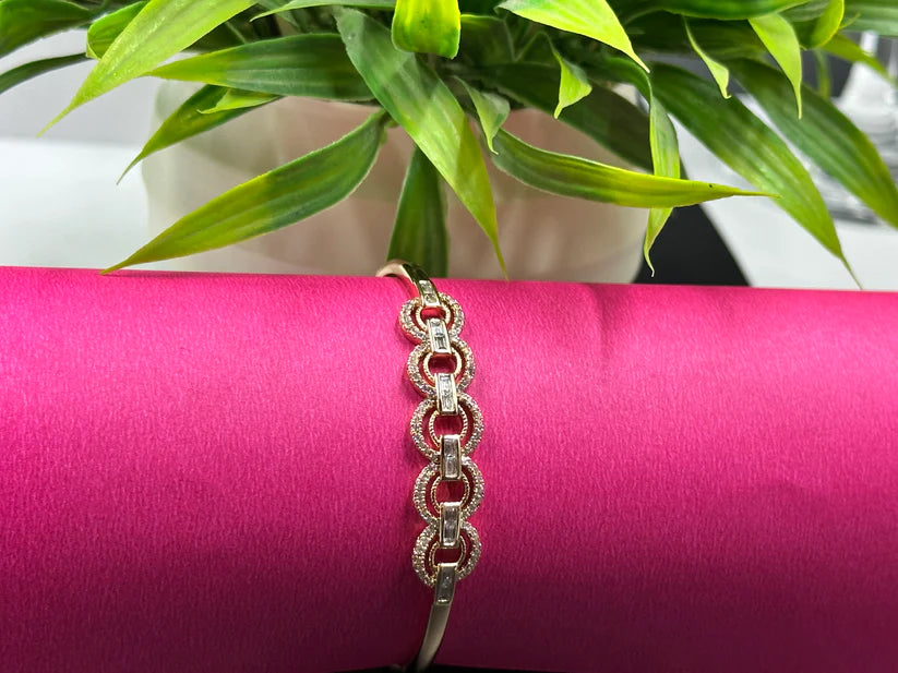 AMAZING ANTI TARNISH STAINLESS STEEL BRACELET