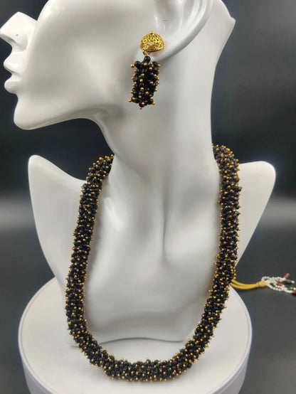 BLACK AND GOLDEN BEADED NECKLACE SER