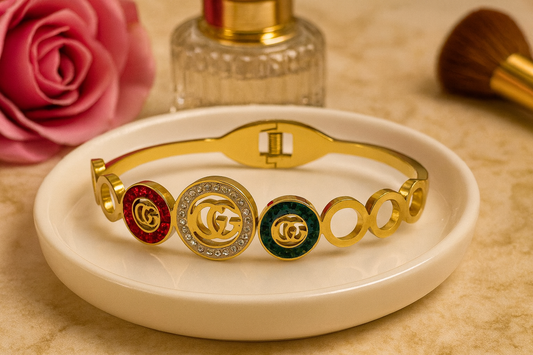 Gold Plated Circle Charm Bracelet