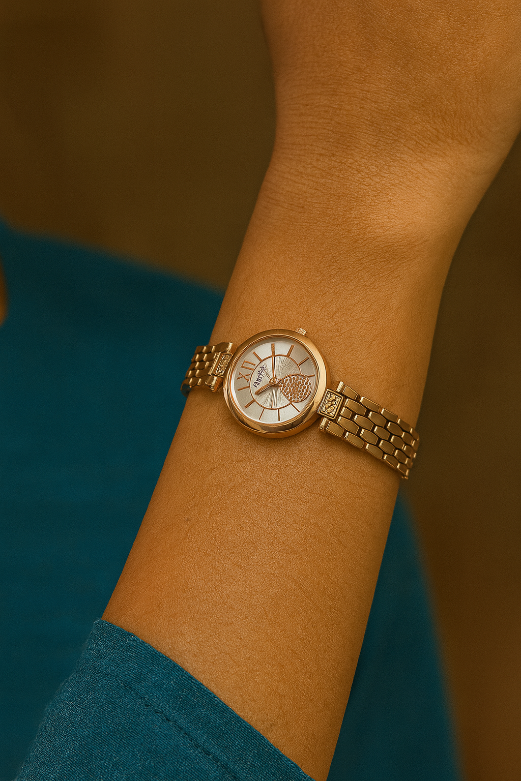 Rose Gold Women’s Bracelet Watch with Crystal Dial | Elegant Fashion Wristwatch